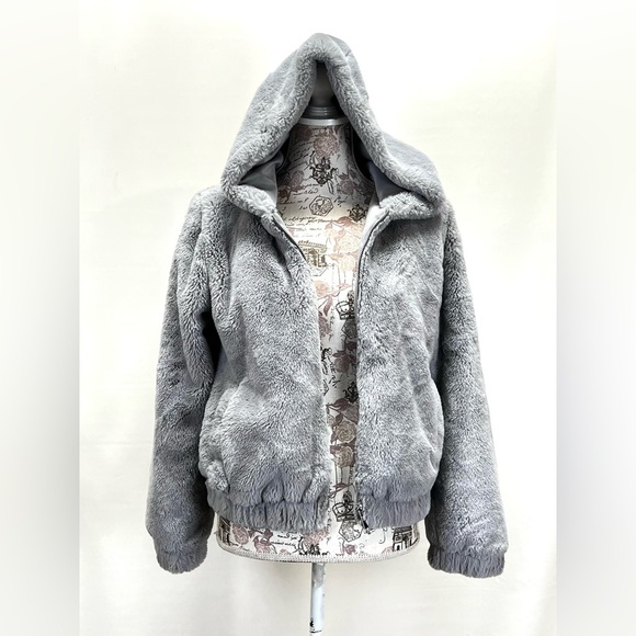 FULL TILT Gray faux fur full zip hooded jacket size M. - Picture 8 of 14